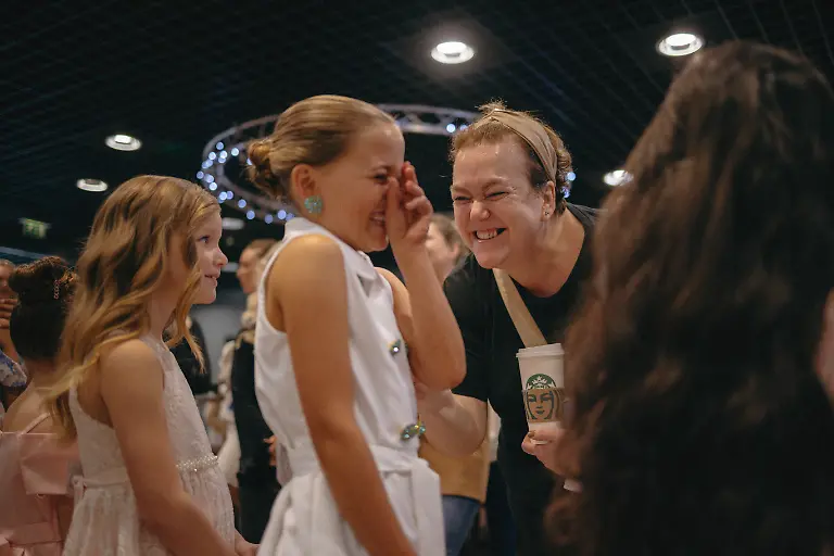 6 - Miss Vogue 6 15 - ba88c66f-75e6-435a-abbf-f84d7cd20555